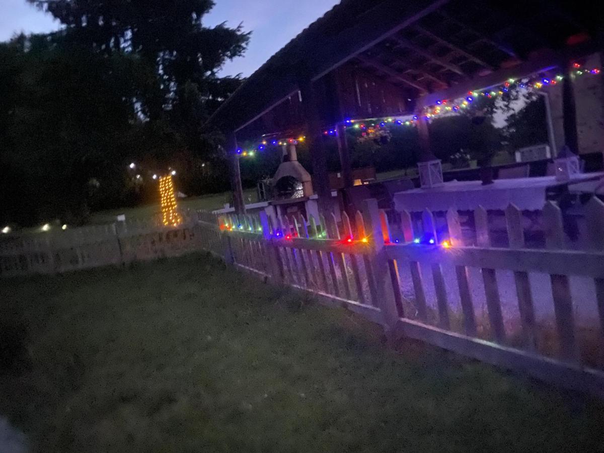 Fonclaire Holidays Mortemart 外观 照片